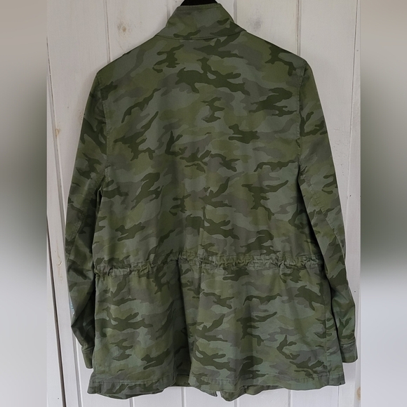 Lane Bryant Ditsy Camo Army Classic Utility Jacket - Picture 11 of 14
